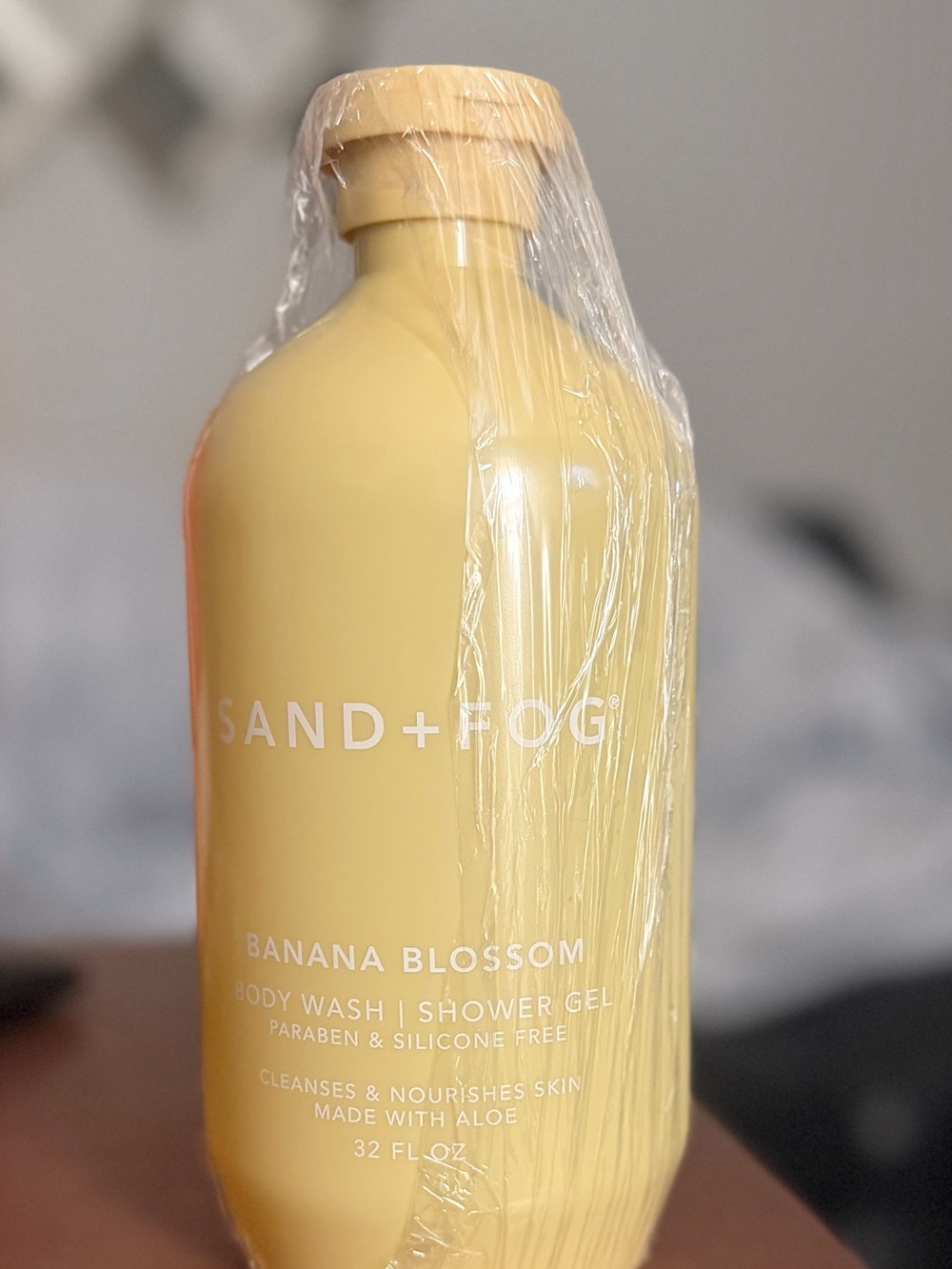 Sand + Fog Banana Blossom Body Wash 32 ounces - Picture 2 of 4